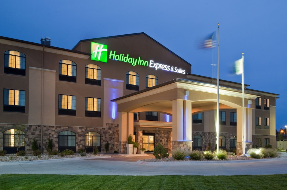 Holiday Inn Express Hotel And Suites Grand Island 1/53