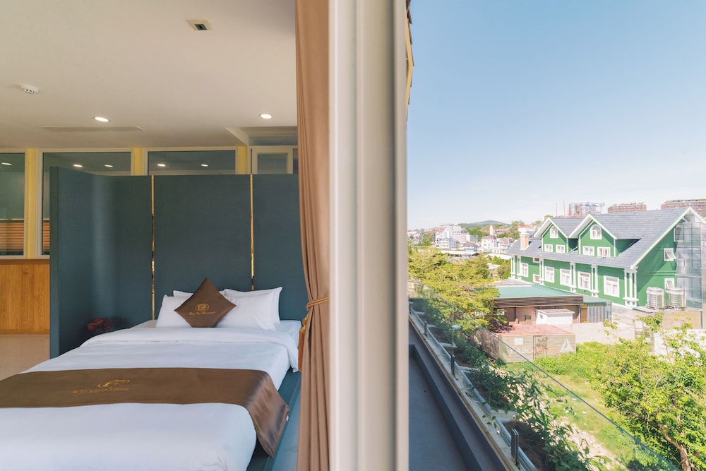 Quy Tai Premium Hotel 20/50