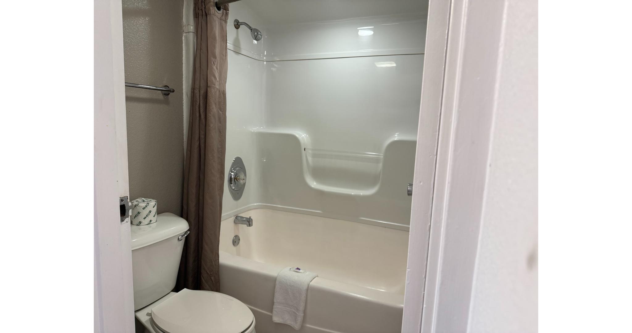 غرفة بسريرين كوين، Motel6 Joliet, IL - I-80 3/5