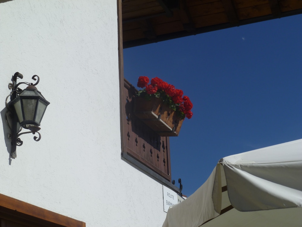 Hotel Santa San 7/69