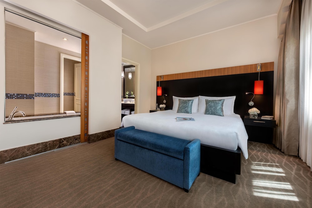 2 Bedrooms, Royal, Beach, Suite