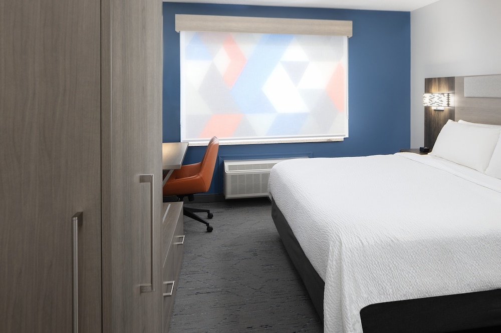 Holiday Inn Express Ludlow 13/50