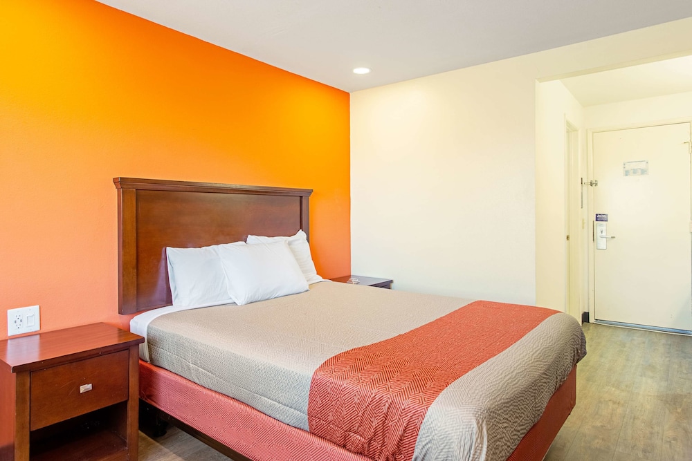 Motel6 Pendleton, OR - West 32/44
