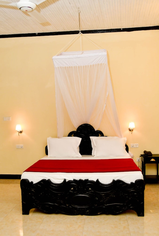 Forodhani Park Hotel 12/50