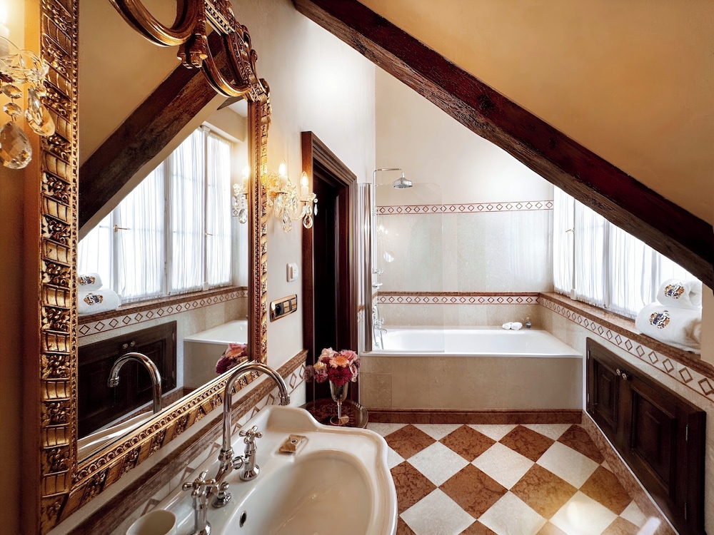 Alchymist Prague Castle Suites 41/42