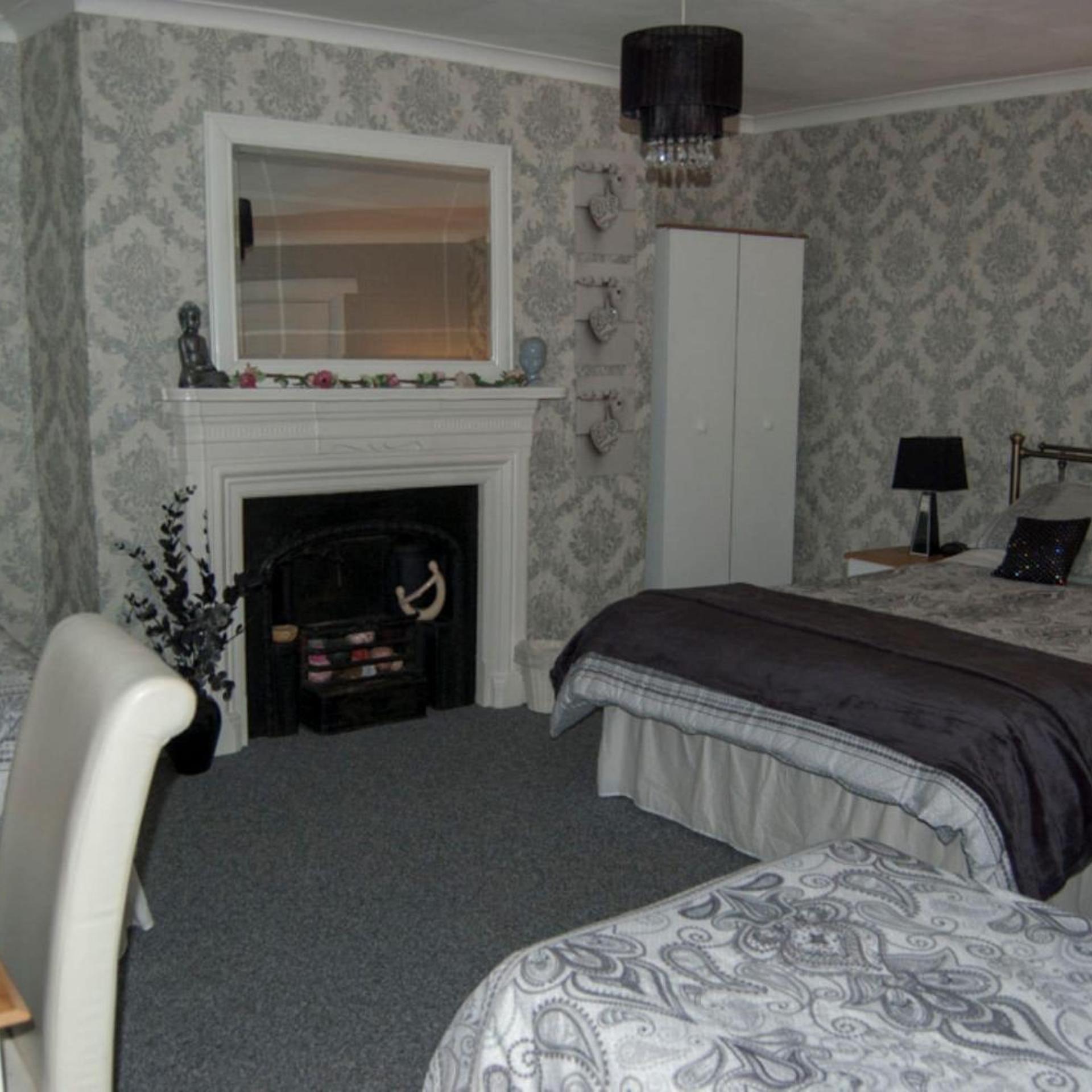 OYO La Spada Boutique Hotel 25/38
