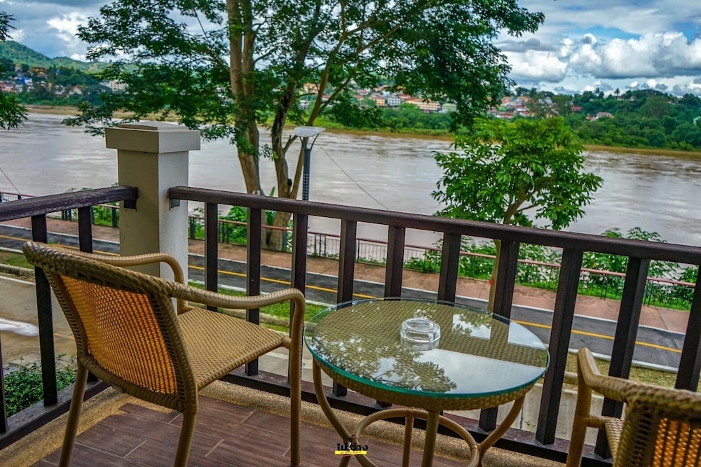Chiangkhong Teak Garden Riverfront Hotel 61/74