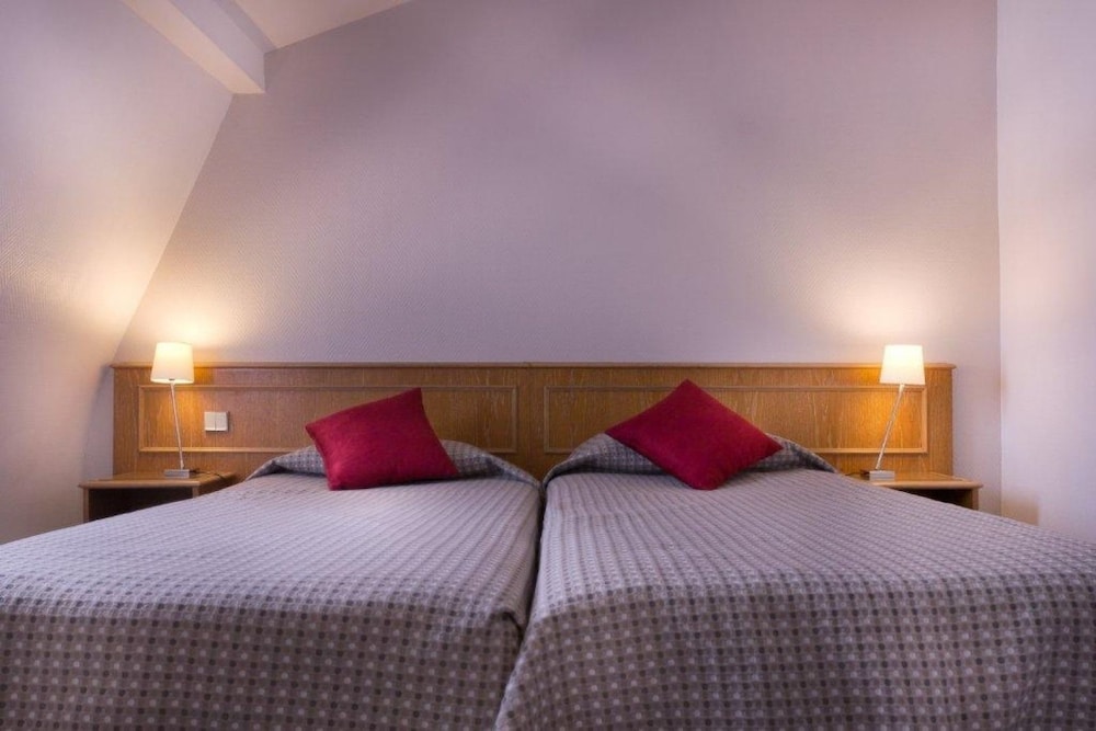 Hotel Le Compostelle 6/43