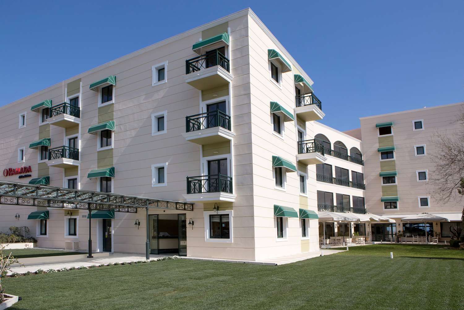 Ramada by Wyndham, Athens Club Attica Riviera 40/45