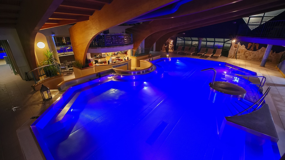 Hotel Aquacity Mountain View 6/65