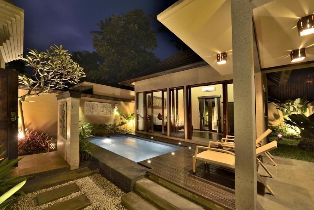 GINO FERUCI VILLA UBUD 25/46