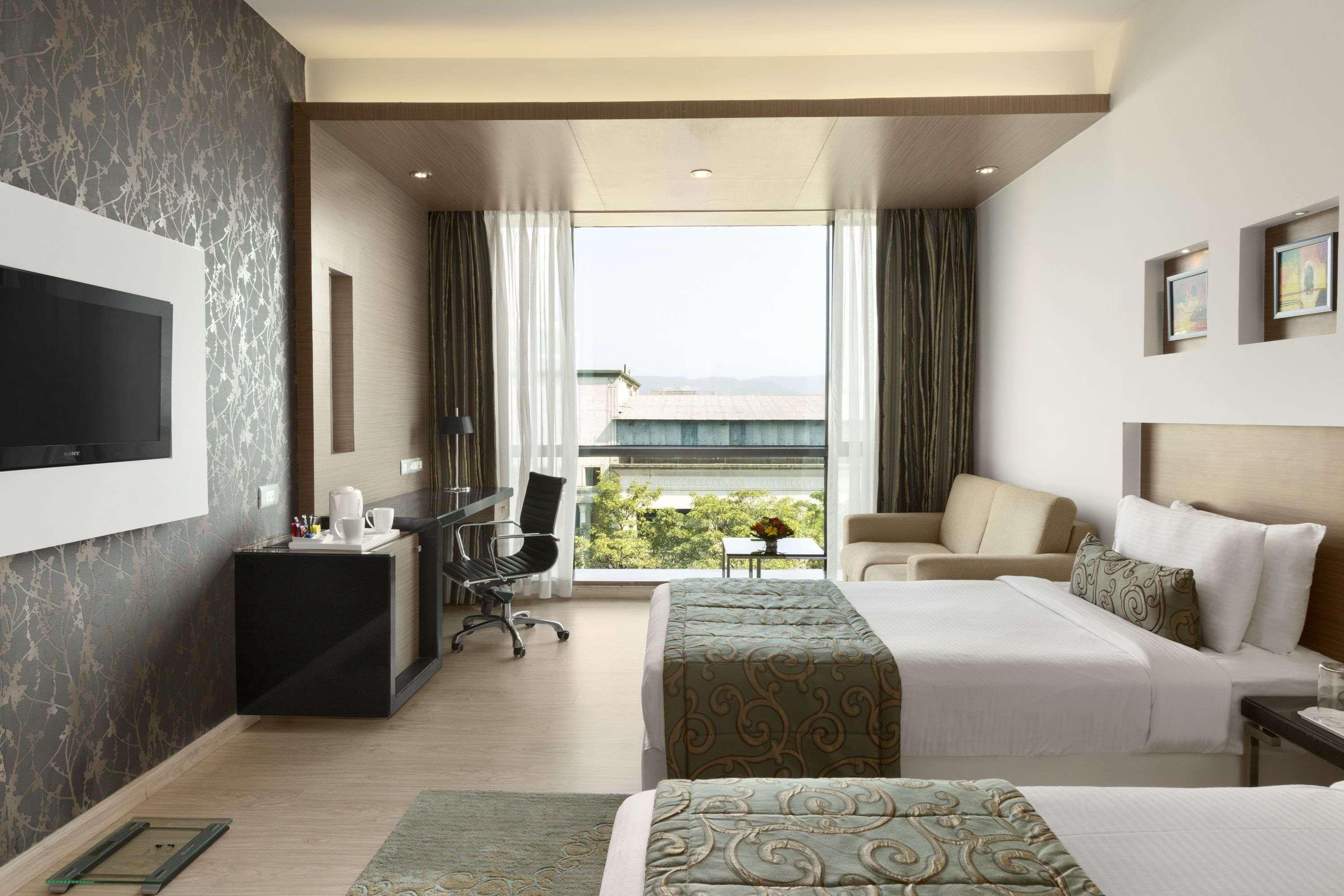 Deluxe, Twin Beds