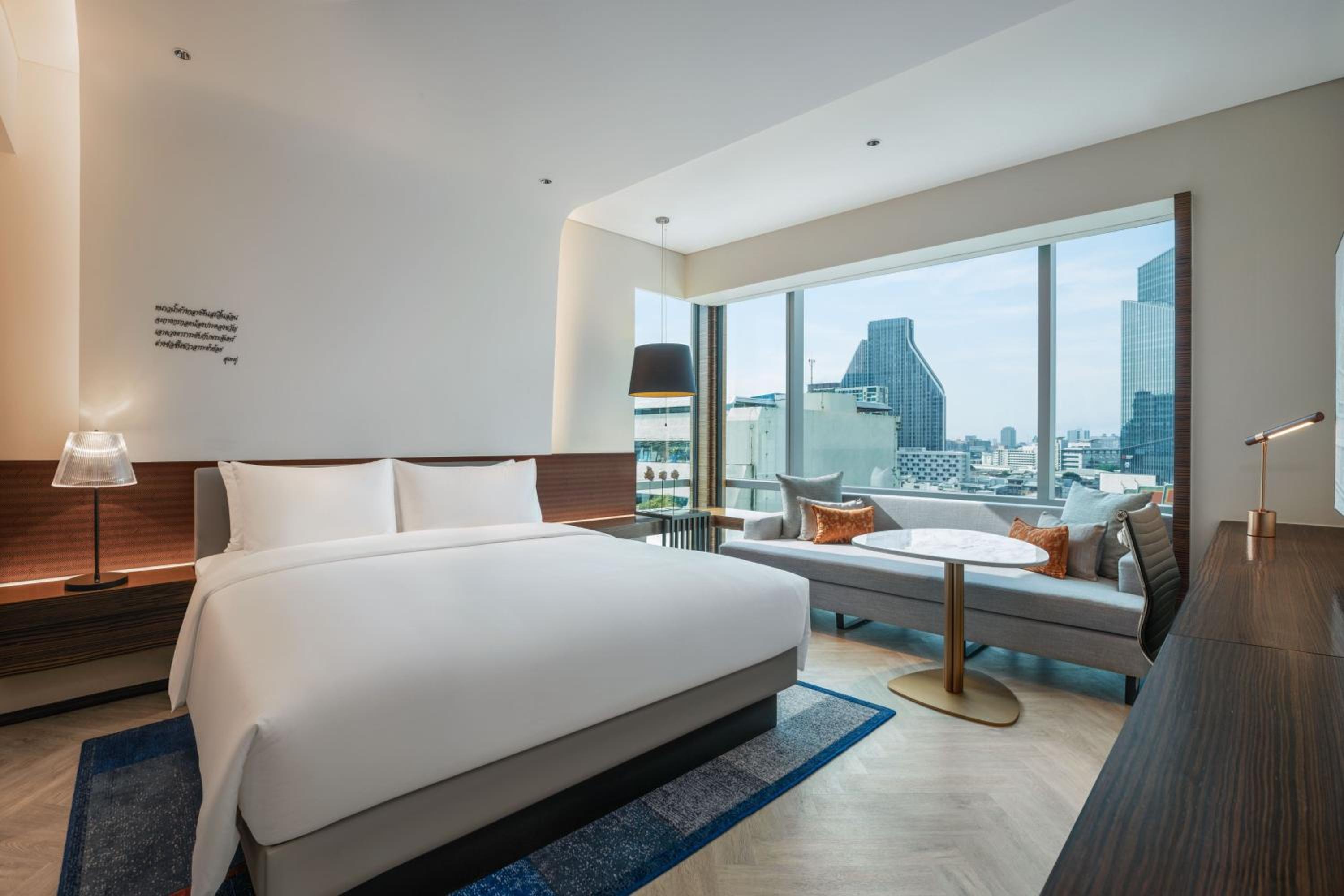 Room at LE MERIDIEN BANGKOK, BANGKOK