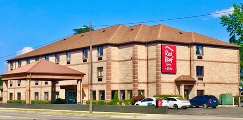 Red Roof Inn and Suites Detroit - Melvindale / Dearborn 4/42