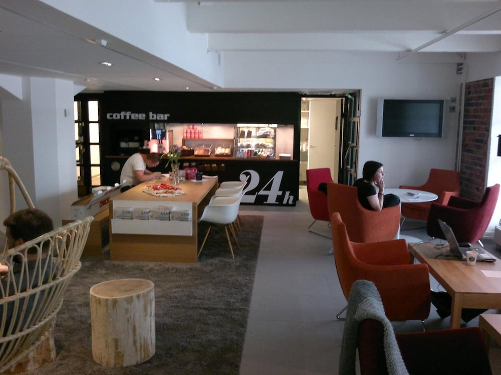 restaurant-cafeteria