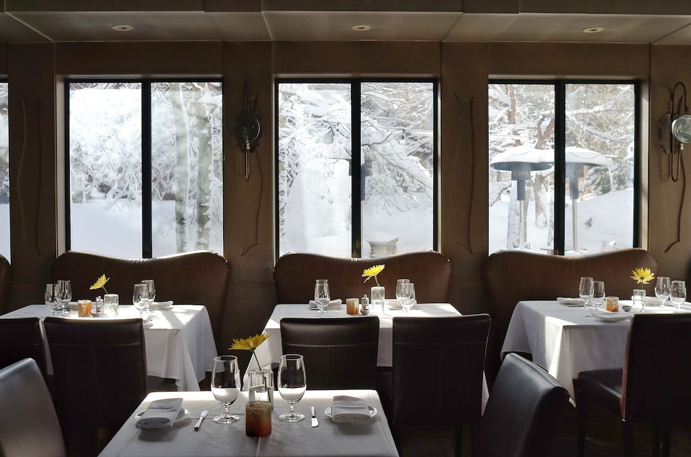 PlumpJack Squaw Valley Inn 45/53