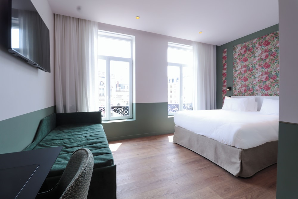 Rosa Hotel 32/60
