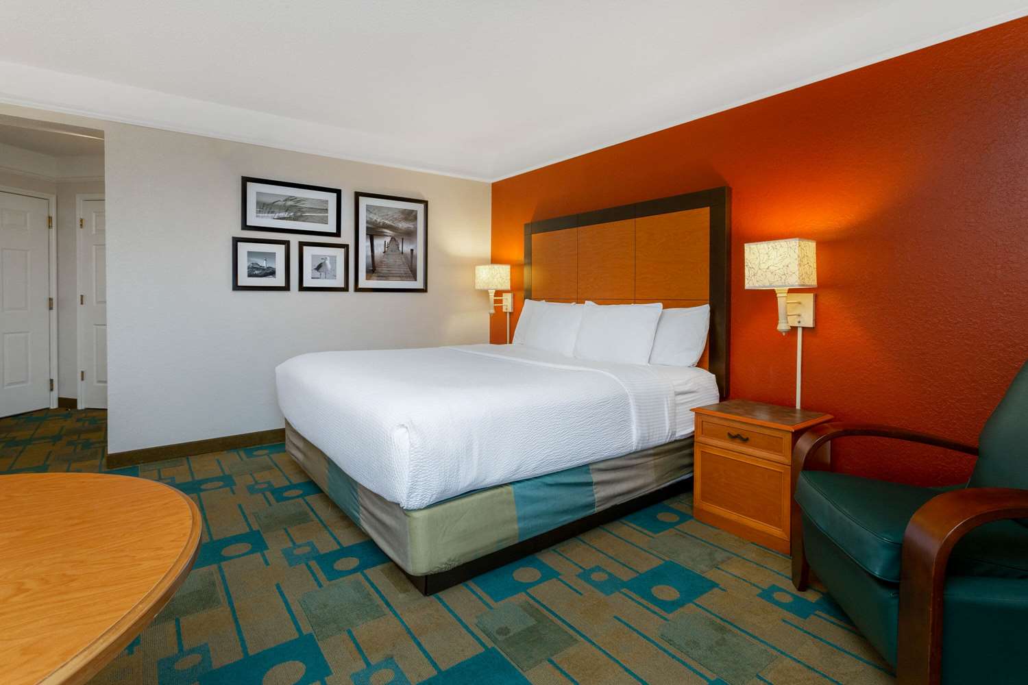 La Quinta Inn & Suites by Wyndham Lakeland West 8/23