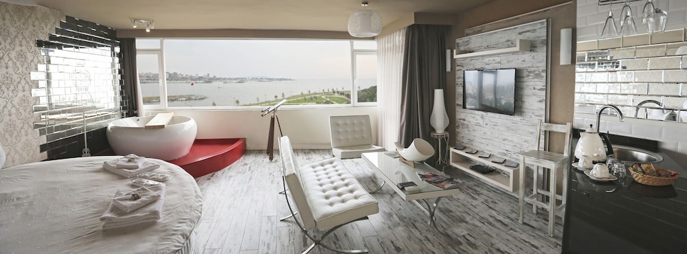 Melek Hotels Moda 50/62