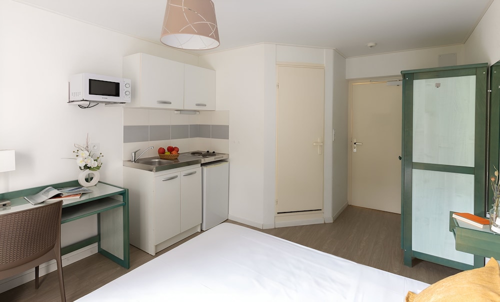 Hotel Hr 11/50