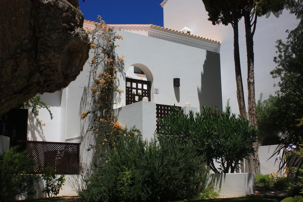 Pine Cliffs Village in ALBUFEIRA
