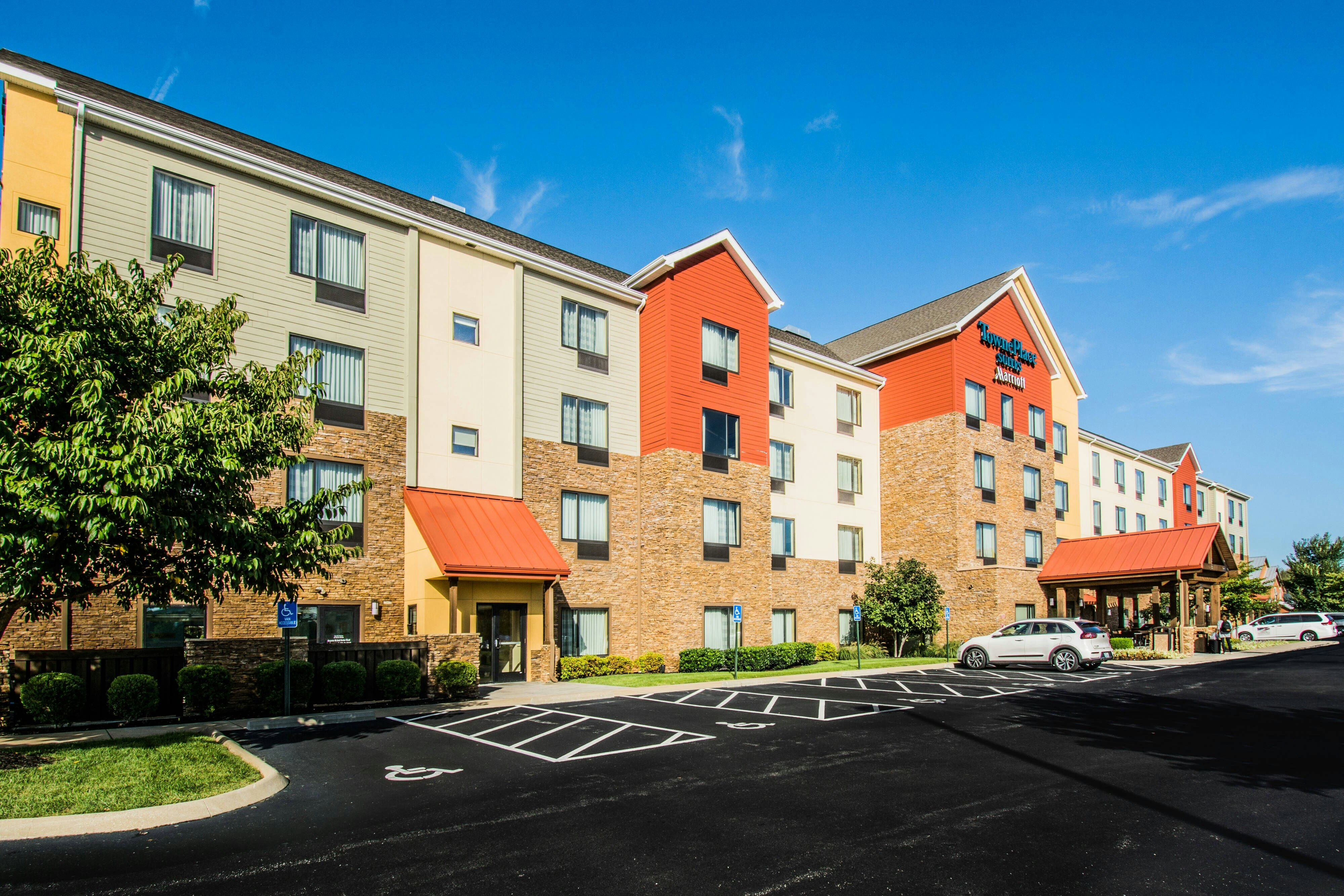 TOWNEPLACE SUITES BOWLING GREEN 44/44