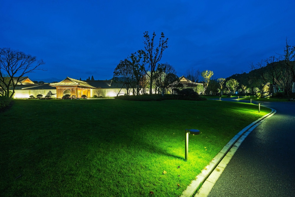 West Lake State Guest House 44/50