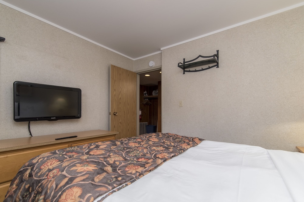 Douglas Fir Resort 20/54