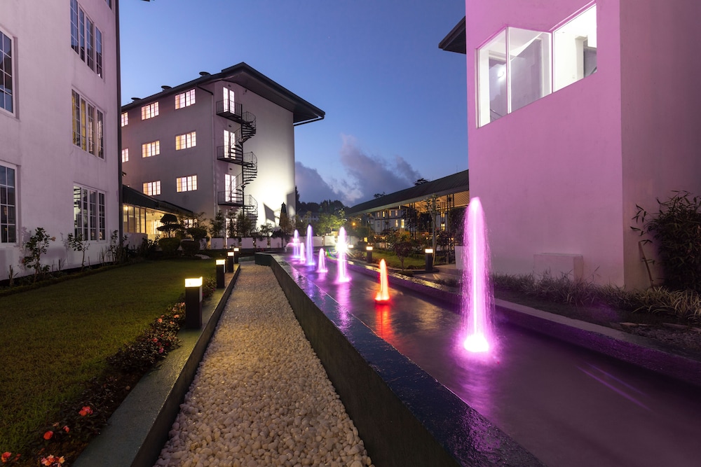 Araliya Green Hills 64/68