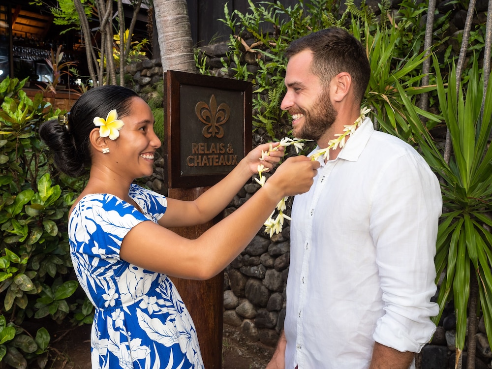 NUKU HIVA KEIKAHANUI PEARL LODGE 11/56