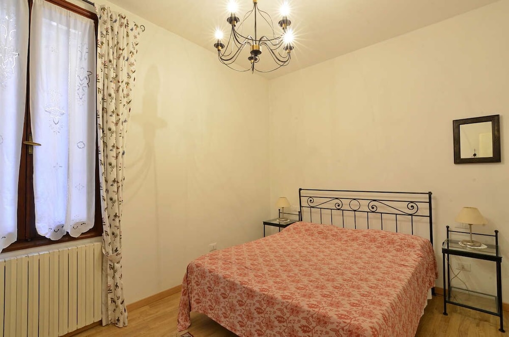 ECONOMY, DOUBLE BED