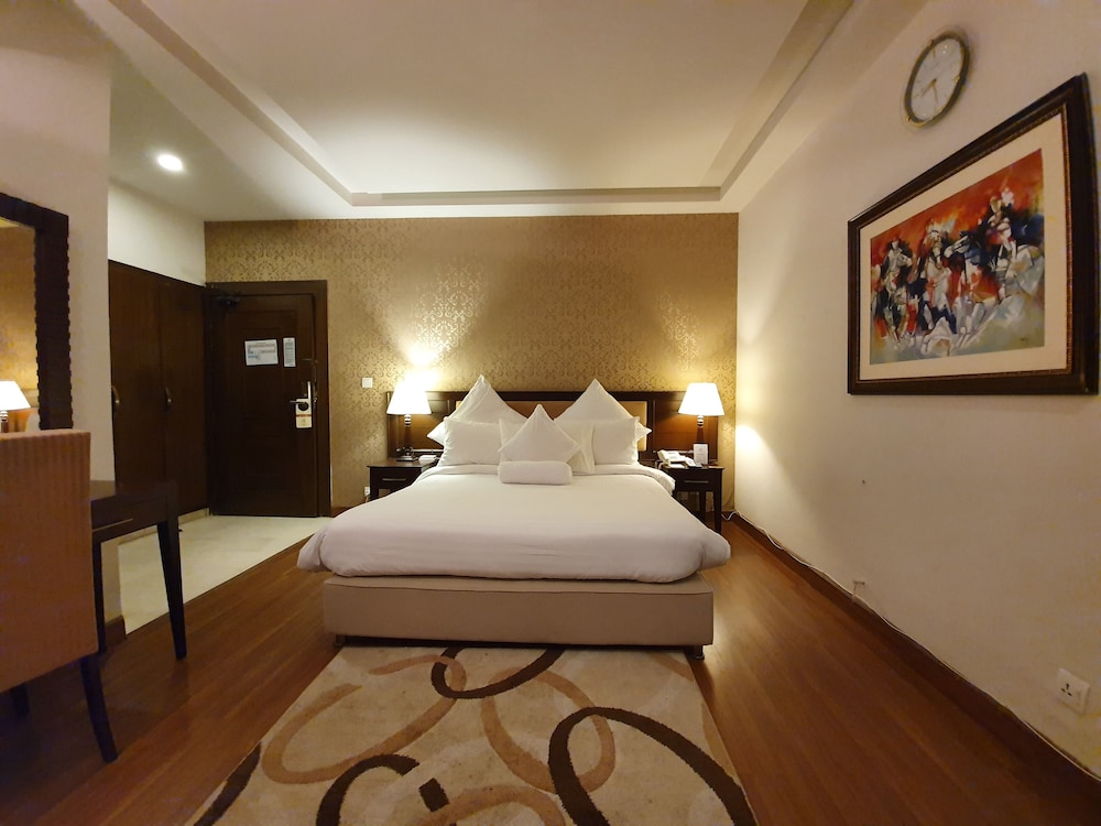 Deluxe Rooms