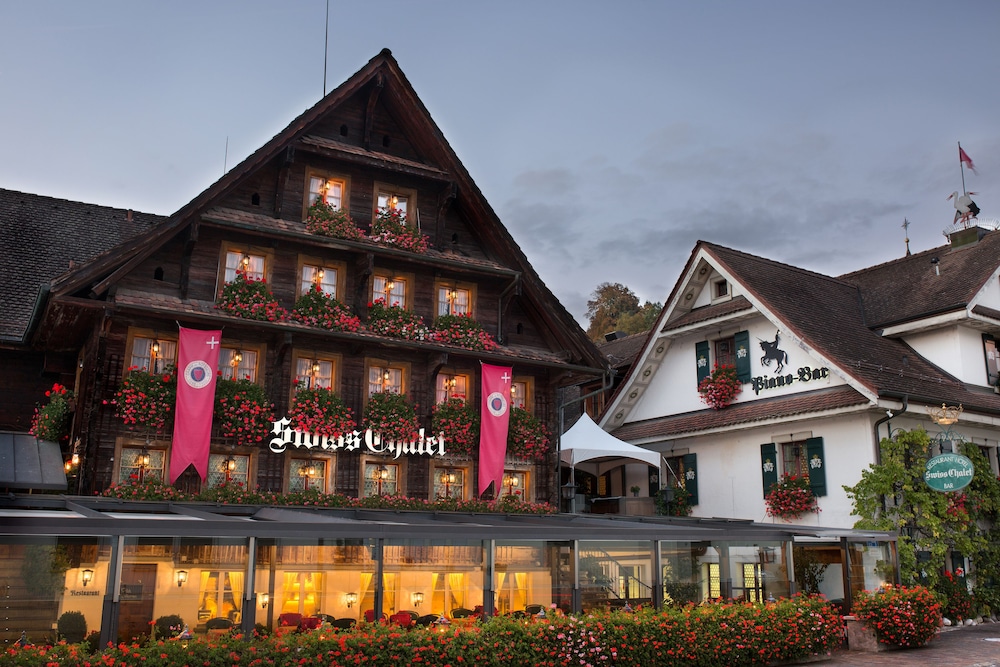 Swiss-Chalet Merlischachen - Historik Chalet-Hotel Lodge 1/44