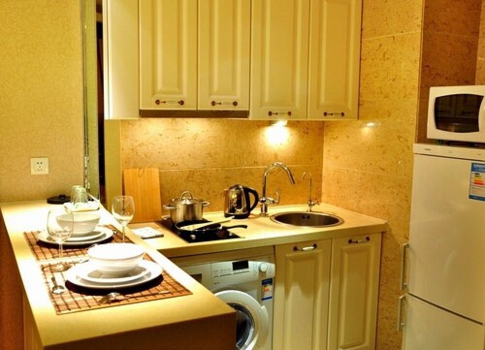 Shanghai ZiYuan Service Apartment 46/61
