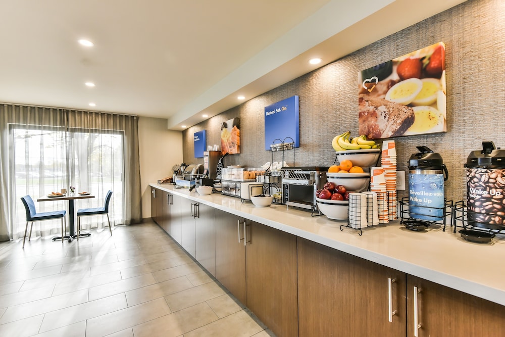 Comfort Inn Montreal Aeroport 21/25