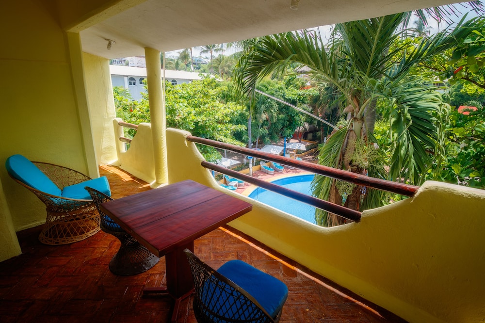 Hotel y Bungalows Acuario 44/60
