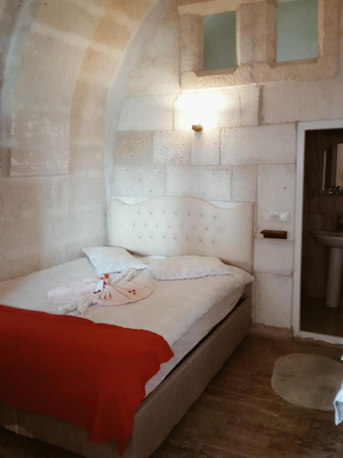 غرفة قياسية ثلاثية، Ulas Cave Hotel 2/10