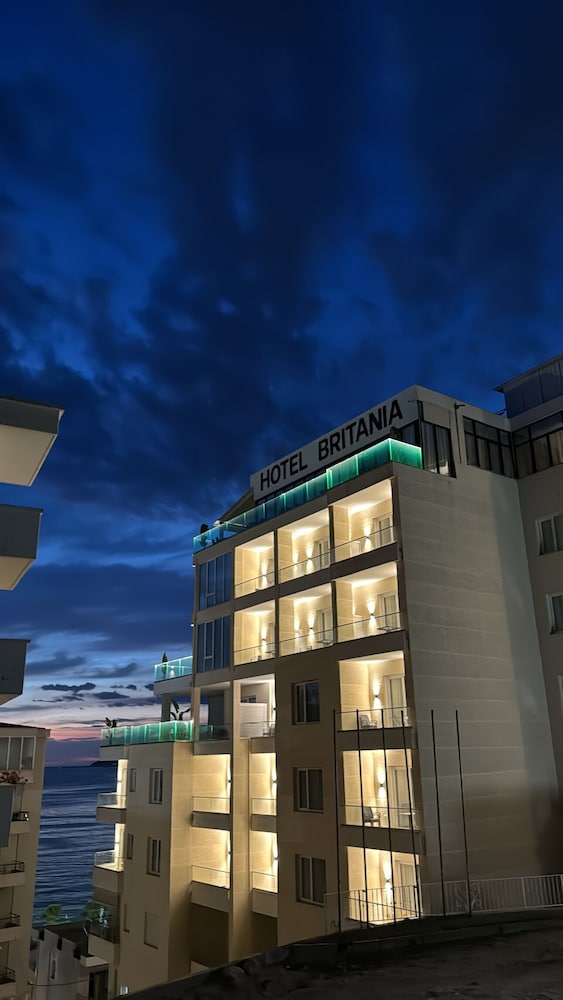 ADEA HOTEL 3/58