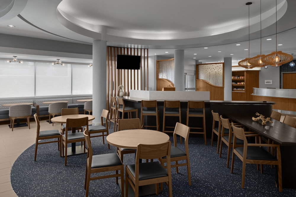 Springhill Suites Houston Intercontinental Airport 30/51