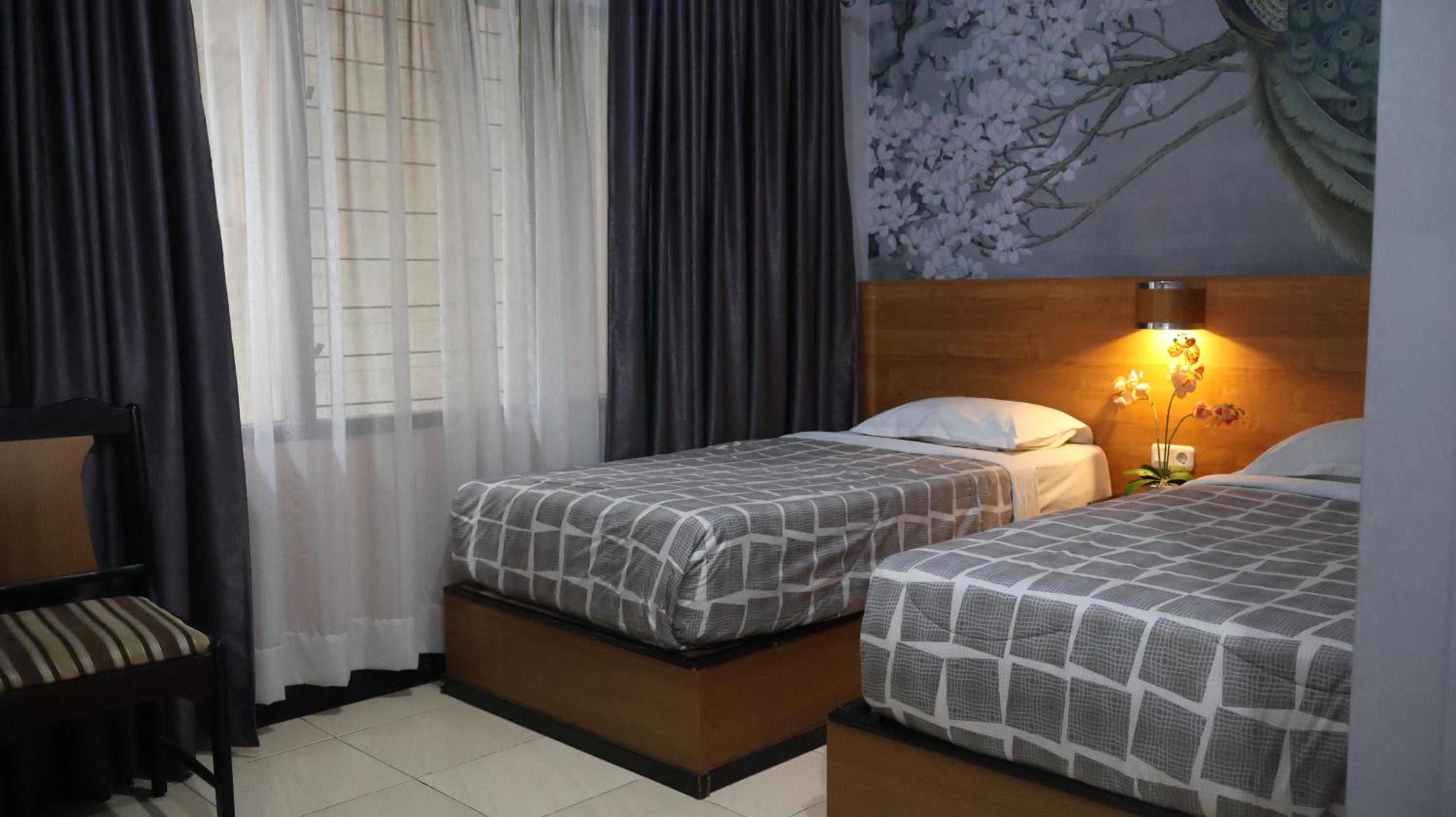 Nikita Hotel 17/49