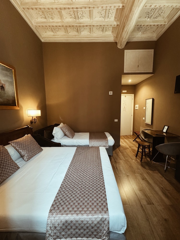 Residenza Sciarra 33/66