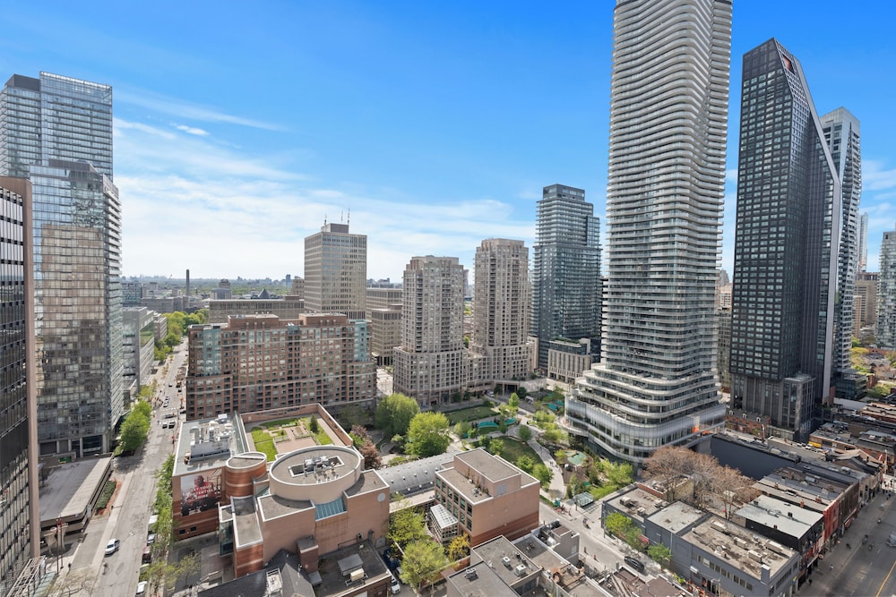 Teahouse Condos in Downtown Toronto 42/50