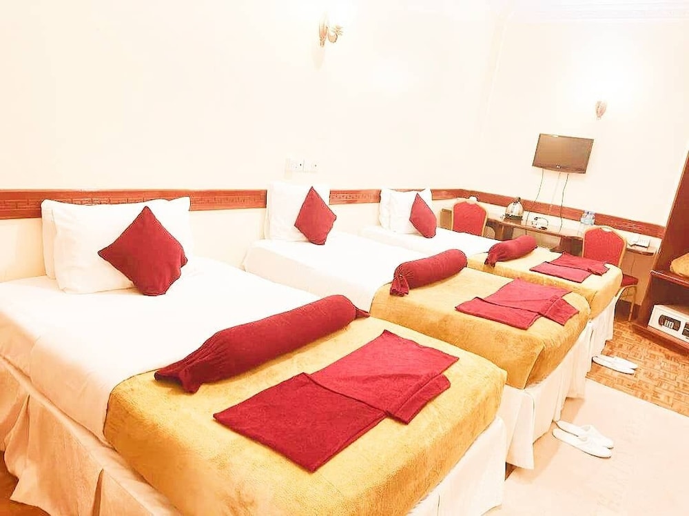 The Charity Hotel 5/50