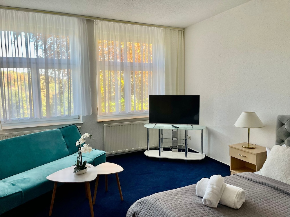 Parkhotel Waldschlösschen 57/65