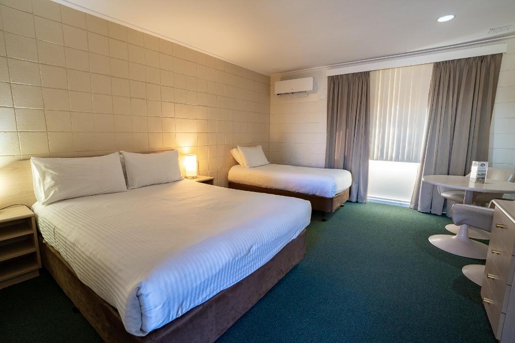 غرفة ديلوكس مفردة بسرير كوين، Hospitality Inn Geraldton SureStay Collection by Best Western 2/9