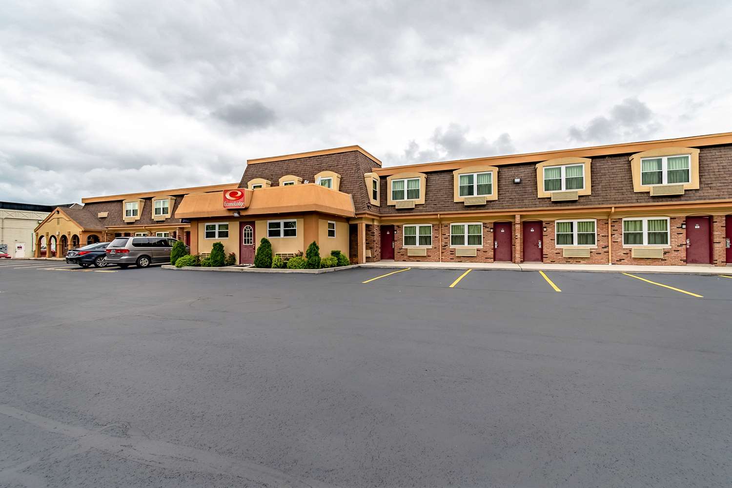 Worthington Motor Lodge 1/6