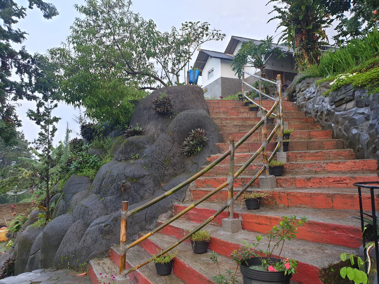 OYO 3040 D pineapple Villa 21/32