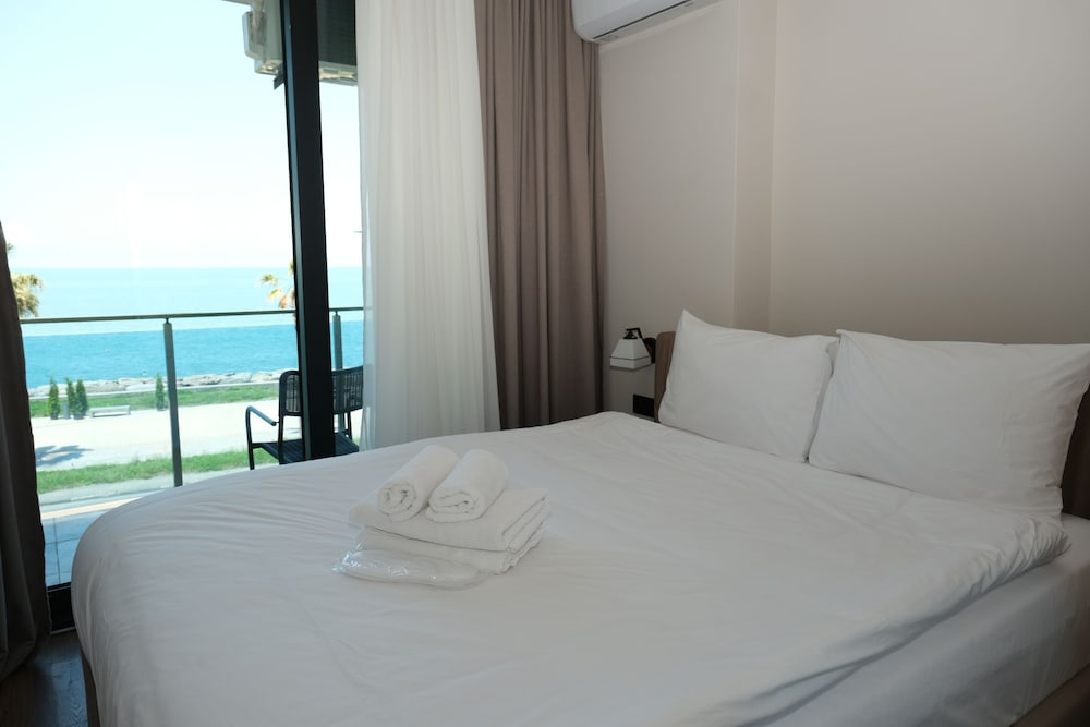 PANORAMIC, SUITE, SEA VIEW