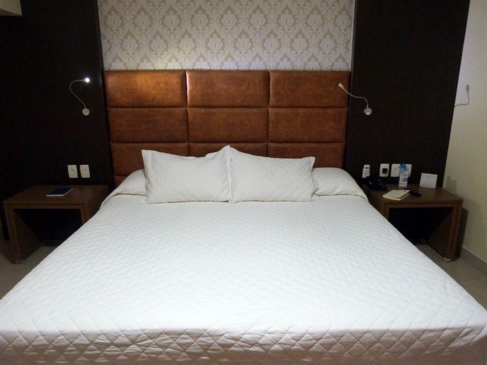 Village Premium Hotel، جواو بيسوا 11/47