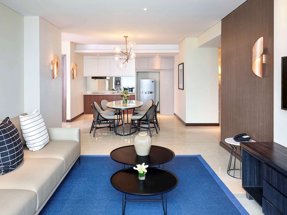Novotel Samator Surabaya Timur 34/70